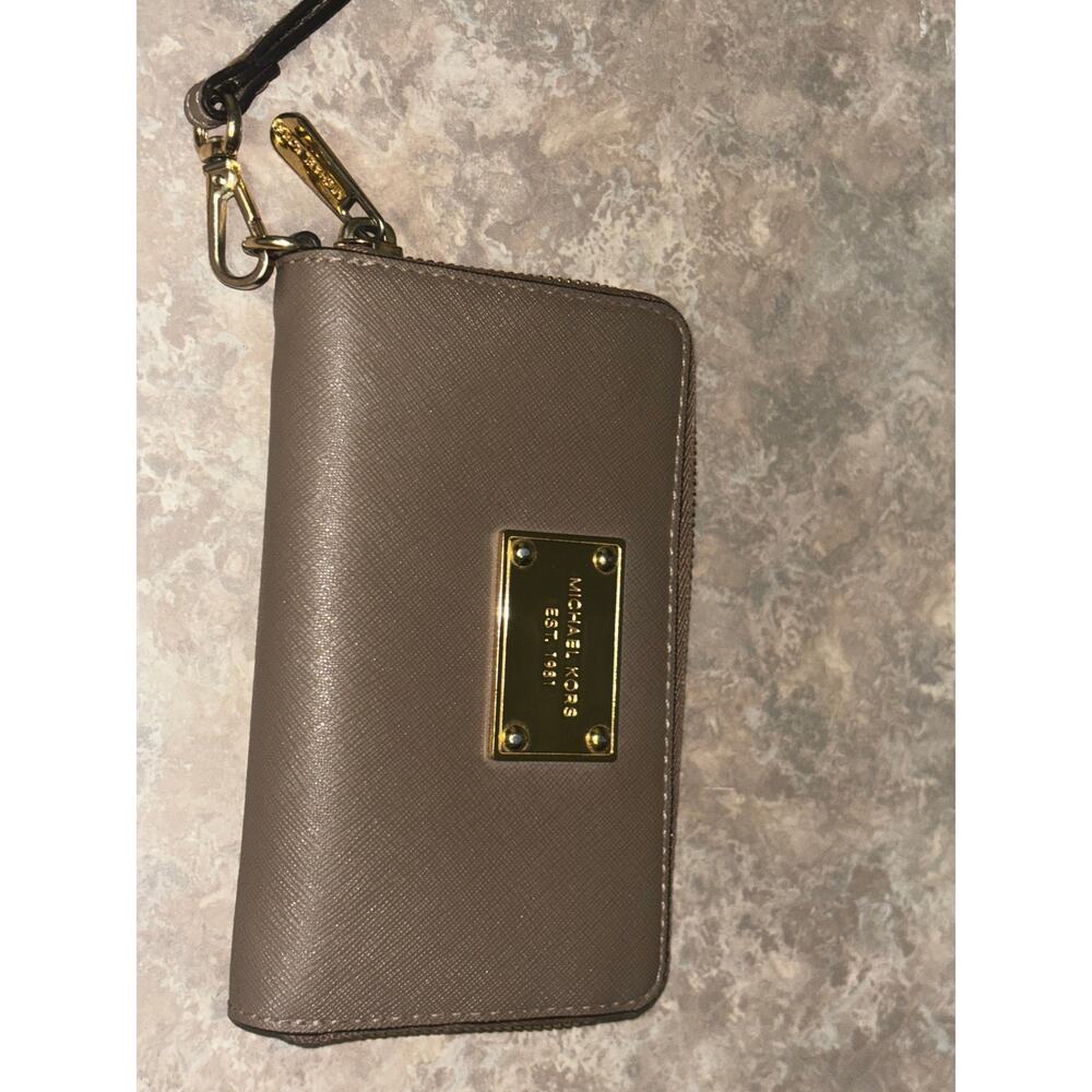 Michael Kors Saffiano Leather Wristlet Wallet – Taupe/Gold – Zip Around